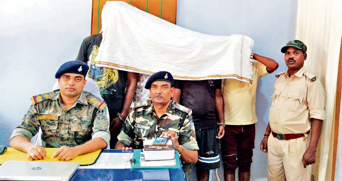 Seraikela Kharsawan News : घर से बुलाकर मारपीट करने के चार आरोपी गये जेल