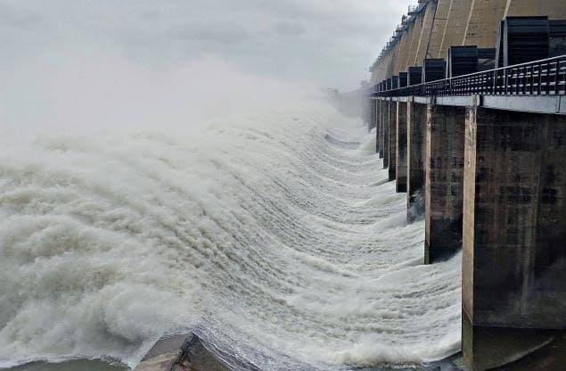 Bhubaneswar News: ओडिशा में नदियों का जलस्तर घटा, हीराकुद के 20 गेट से हो रही जल निकासी