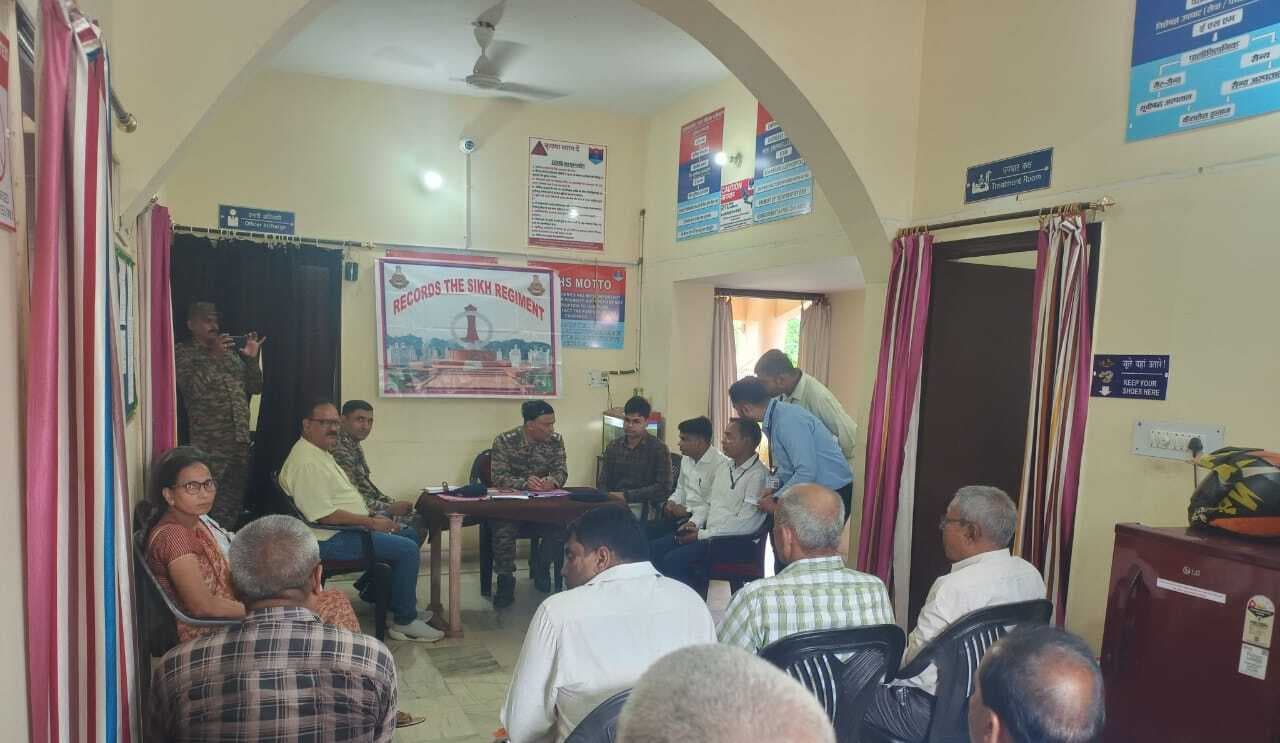 Dhanbad News : पूर्व सैनिकों की पेंशन संबंधी समस्याओं का हुआ समाधान