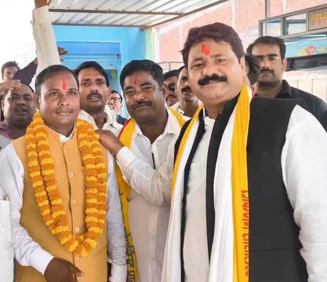 पार्टी के राष्ट्रीय अध्यक्ष का मनाया गया जन्मदिन