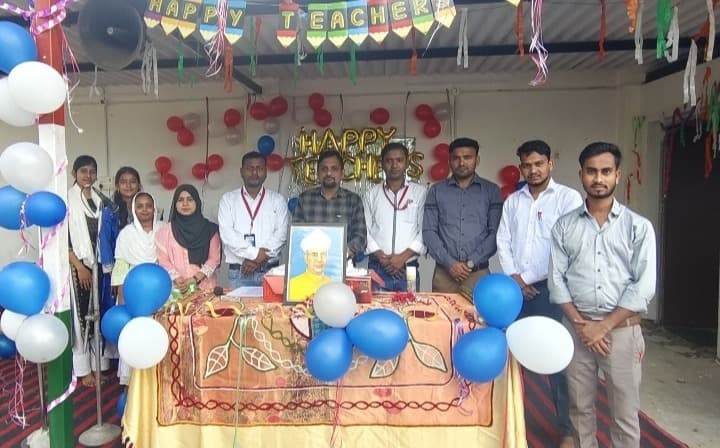 Dhanbad News : मॉडर्न पब्लिक स्कूल बेहड़ा में सम्मान समारोह