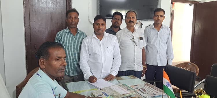 सुरपत सिंह उमावि में डेढ़ दशक बाद लिपिक की नियुक्ति, लिया योगदान