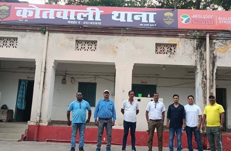 पोलो मैदान के मुख्य गेट से मोटरसाइकिल की चोरी