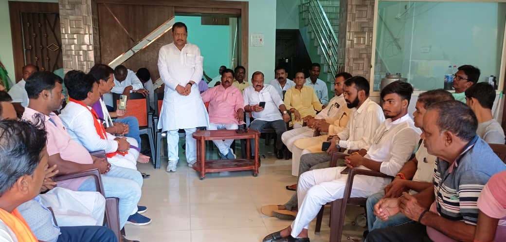 बूथ स्तर पर सक्रिय होकर चुनाव में जिम्मेवारी निभाएं कार्यकर्ता : राजीव