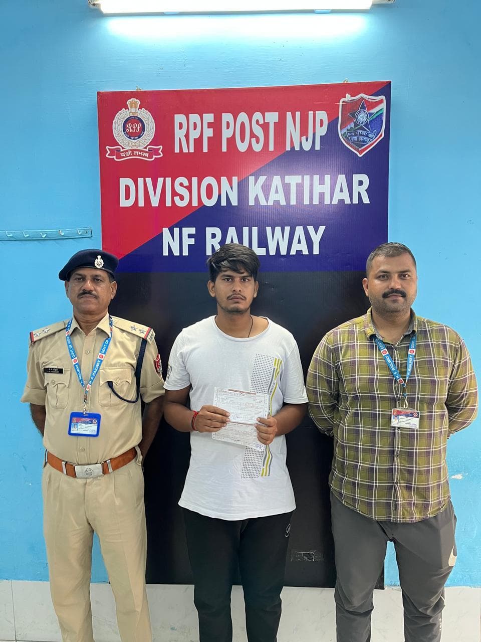 टिकट बिचौलियो के खिलाफ अभियान में तीन बिचौलिए गिरफ्तार, 44 टिकट बरामद