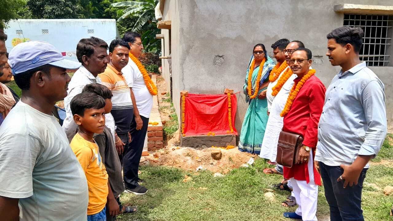 जिप सदस्य ने तीन योजनाओं की रखी आधारशिला