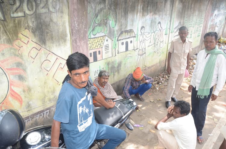 Deoghar News : डायन बिसाही के आरोप में धारदार हथियार से महिला की हत्या, शव बोरे में भरकर खंडहर में छिपाया