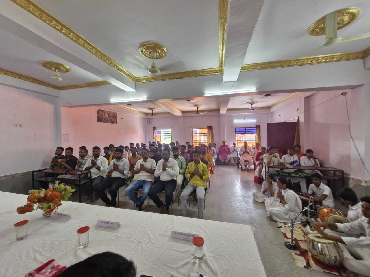 पूर्व छात्र परिषद की व्यवस्था बैठक में संगठन के विकास पर दिया बल