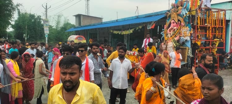 धूमधाम से हुआ गणेश प्रतिमा का विसर्जन