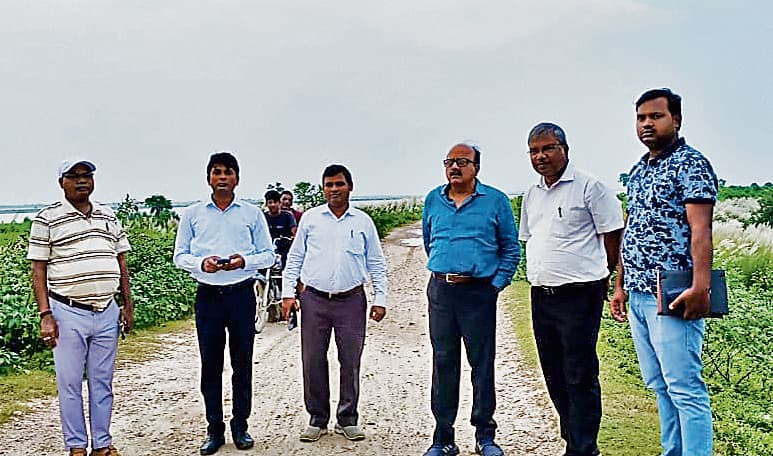 Gopalganj News : गंडक के मिजाज को अभियंताओं की टीम ने परखा, कटाव के खतरे से किया अलर्ट