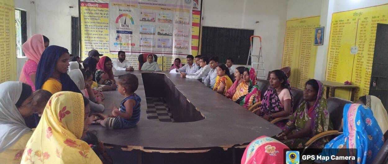 ग्राम सभा में विकास योजनाओं के लिए प्रस्ताव पर हुई चर्चा