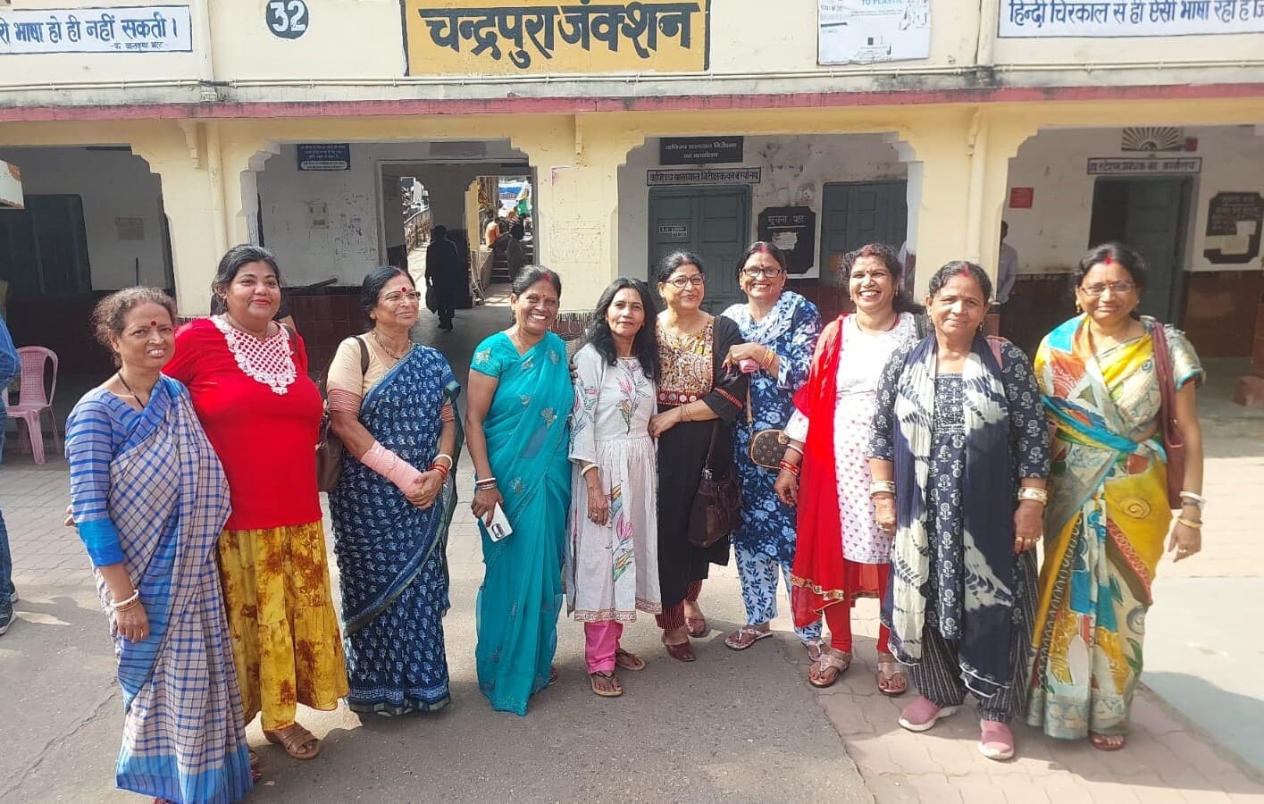 Bokaro News : पुराने दिनों की याद लेकर लौटे पूर्ववर्ती विद्यार्थी