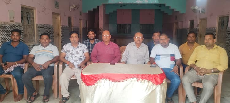 Giridih News :भोले-भाले लोगों को बरगला रही है माले : भाजपा मंडल अध्यक्ष