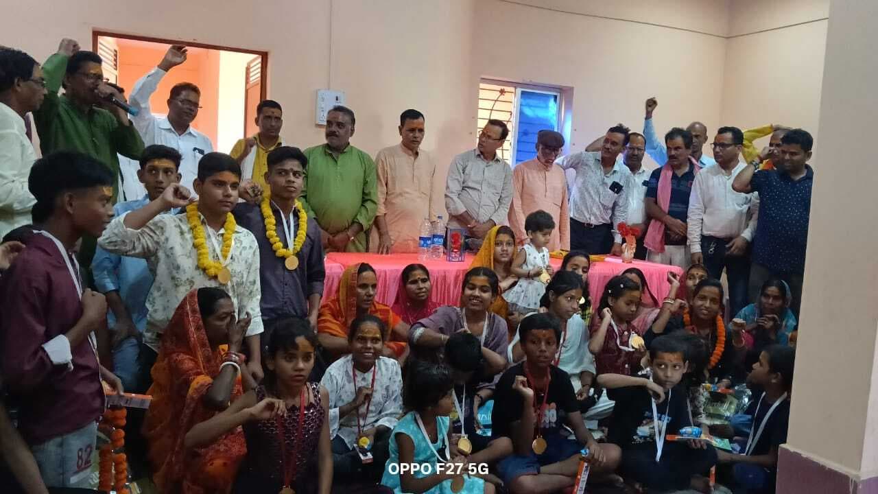 Bokaro News : छात्र-छात्राओं को किया गया प्रोत्साहित