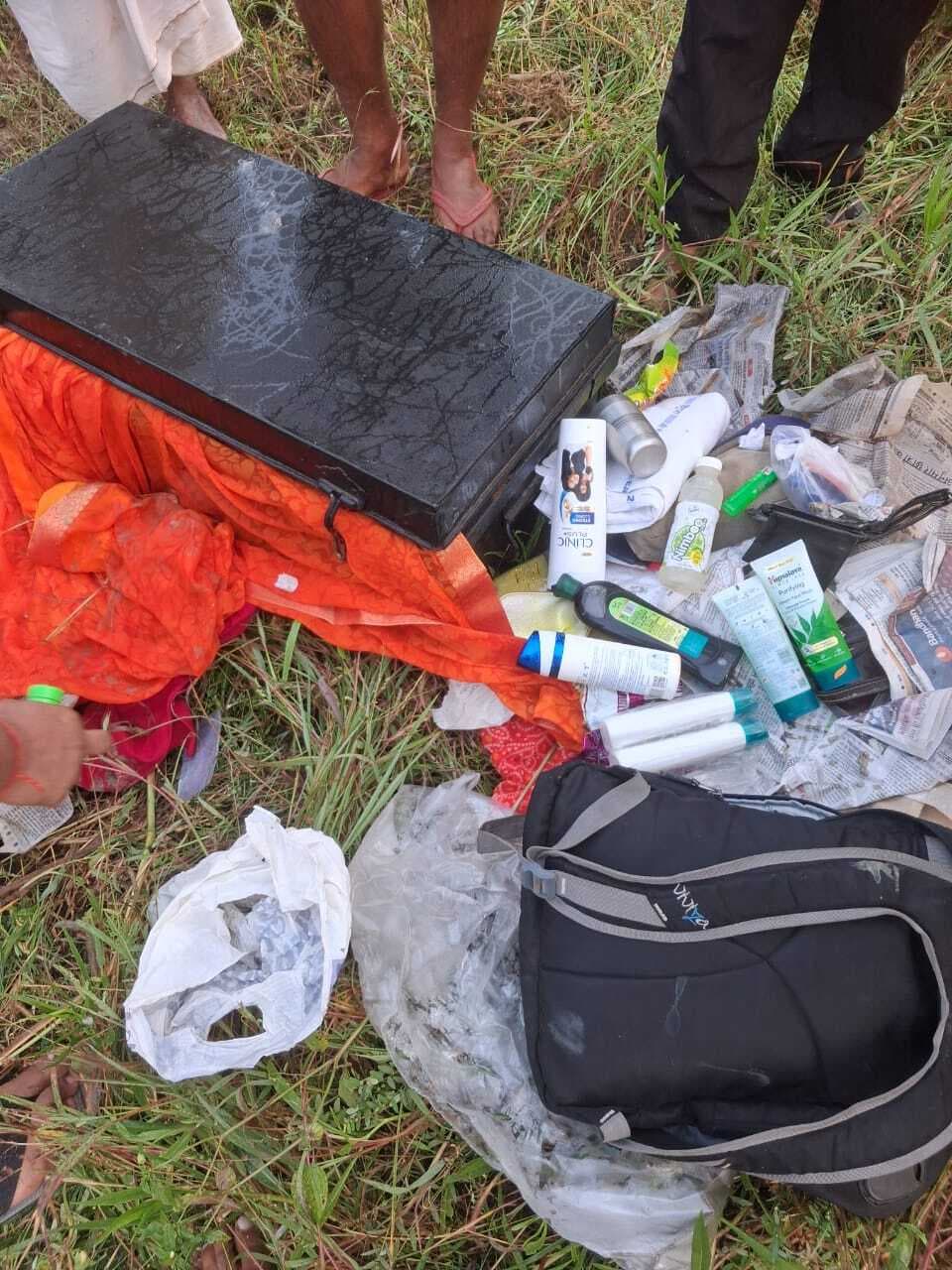 घर में घुसकर नकदी रुपये सहित सामान किया चोरी