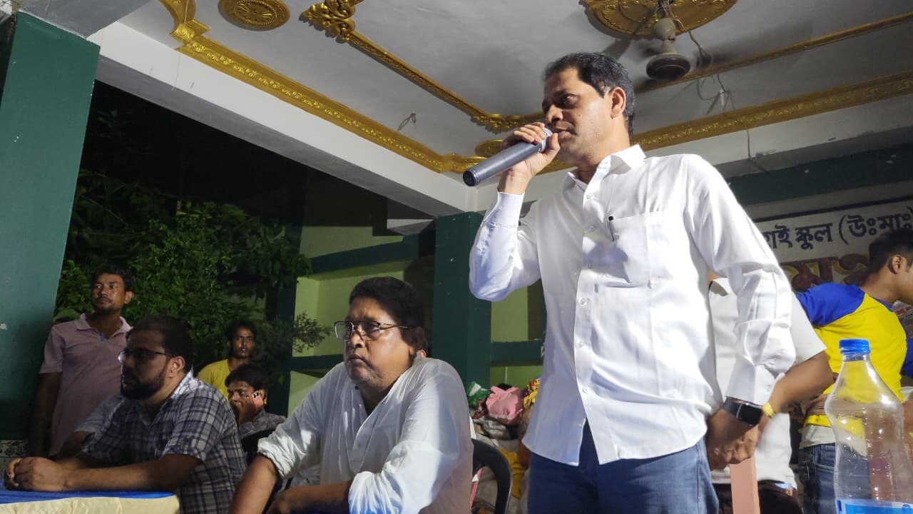 दोहरेपन और स्वार्थ की राजनीति नहीं करें जिलाध्यक्ष: मनिरुल