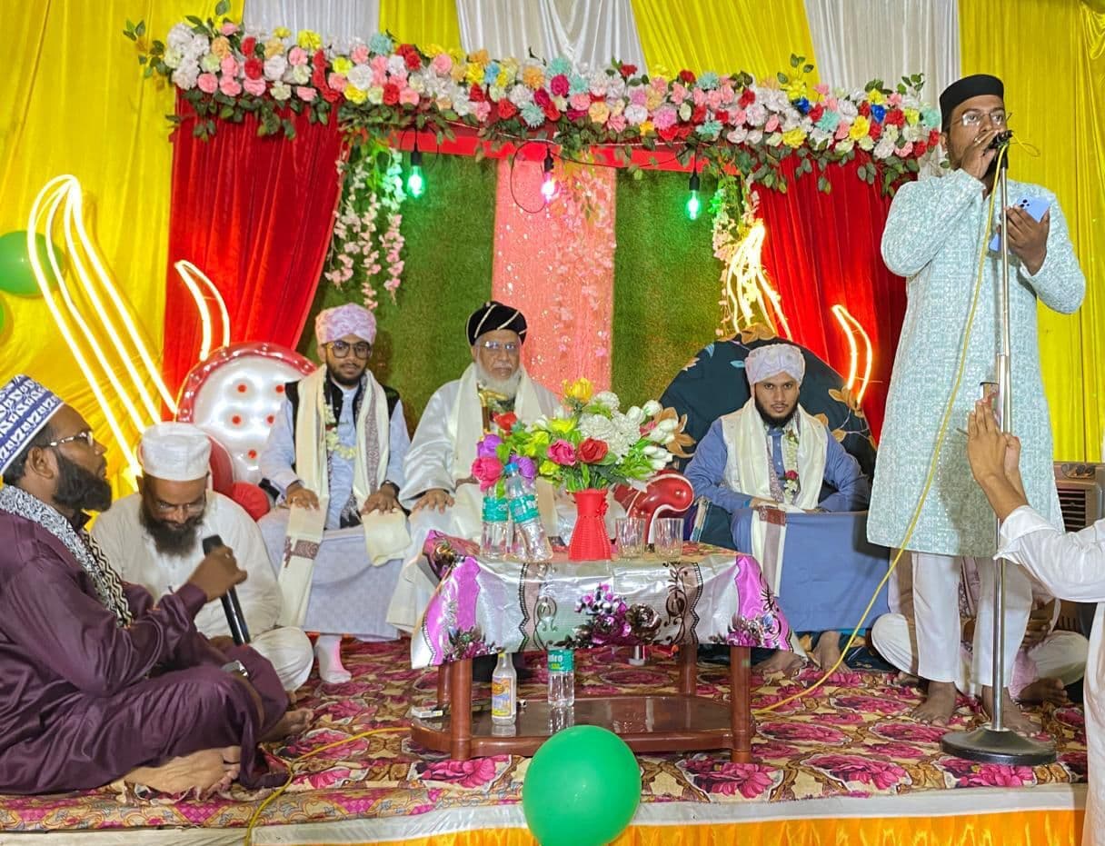 नबी-ए-पाक की शिक्षा भाईचारे व मोहब्बत का पैगाम : हजरत जुलकरनैन