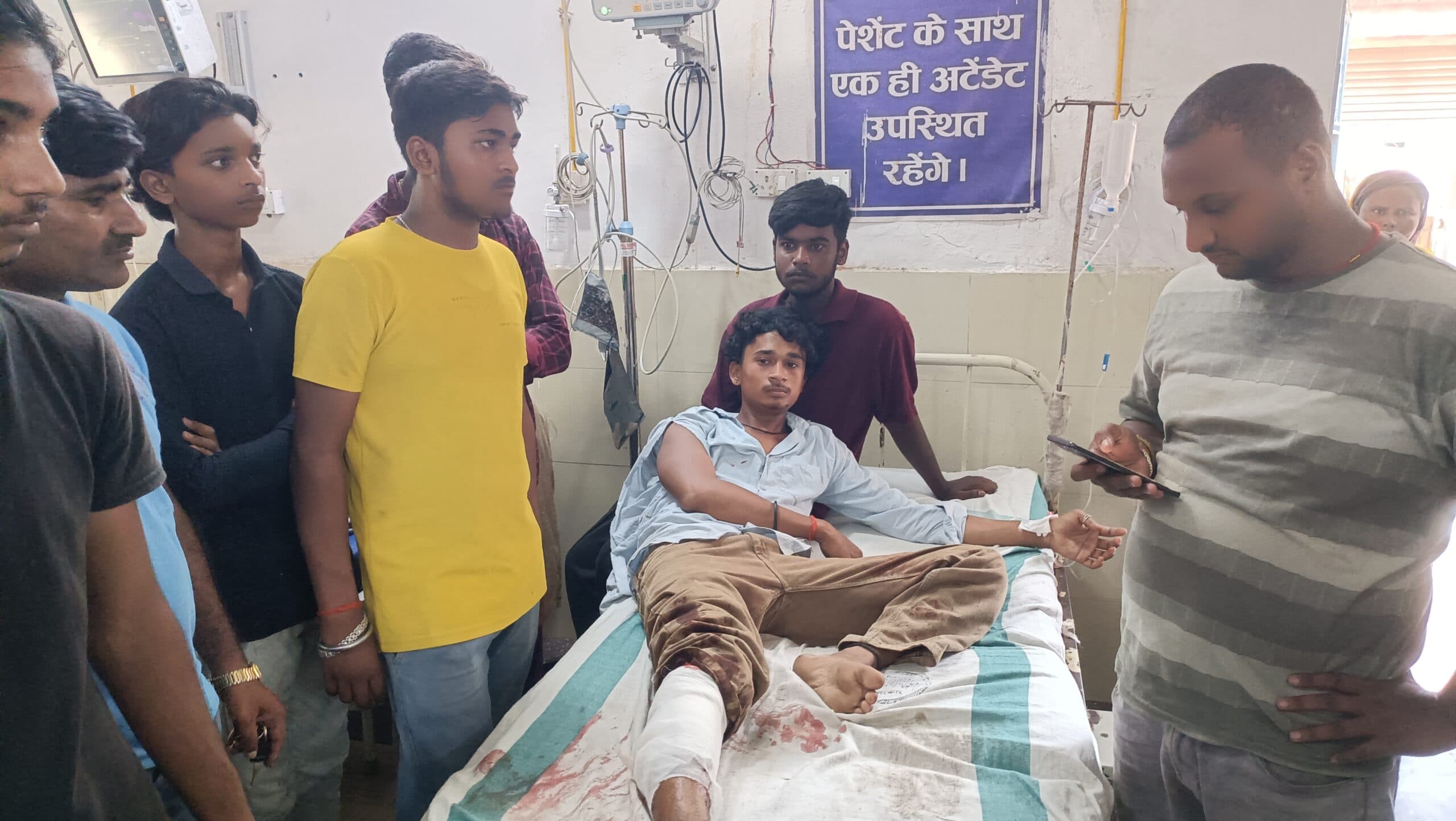 खुश्कीबाग सब्जी मंडी में वर्चस्व को लेकर गोलीबारी में युवक घायल