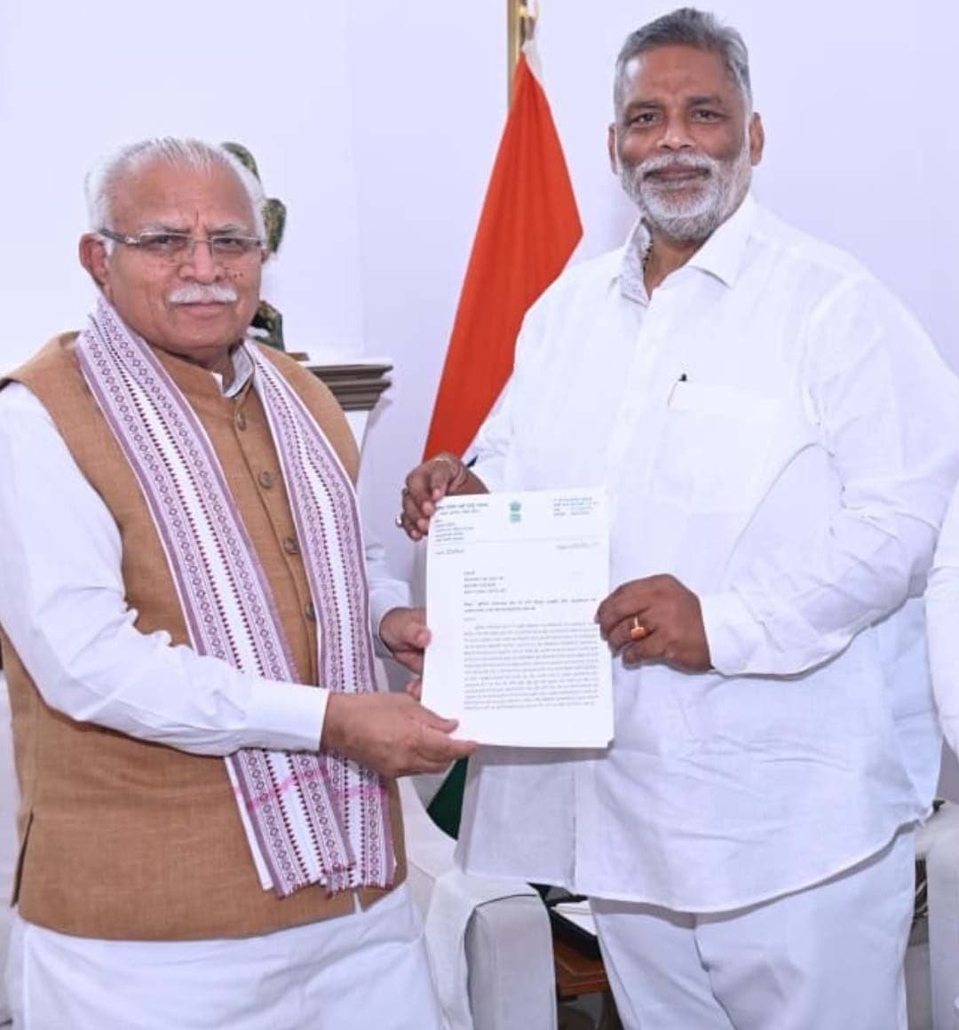 खट्टर से मिलकर पप्पू यादव ने पूर्णिया को स्मार्ट सिटी में शामिल करने का किया आग्रह