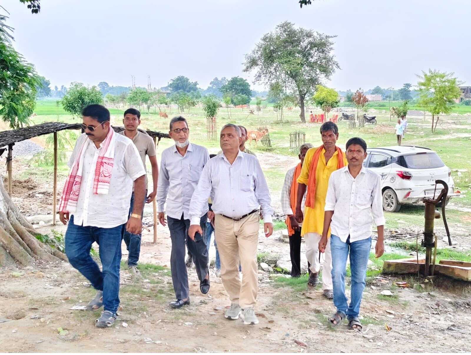 गोरखनाथ धाम में विकास कार्य का लिया जायजा