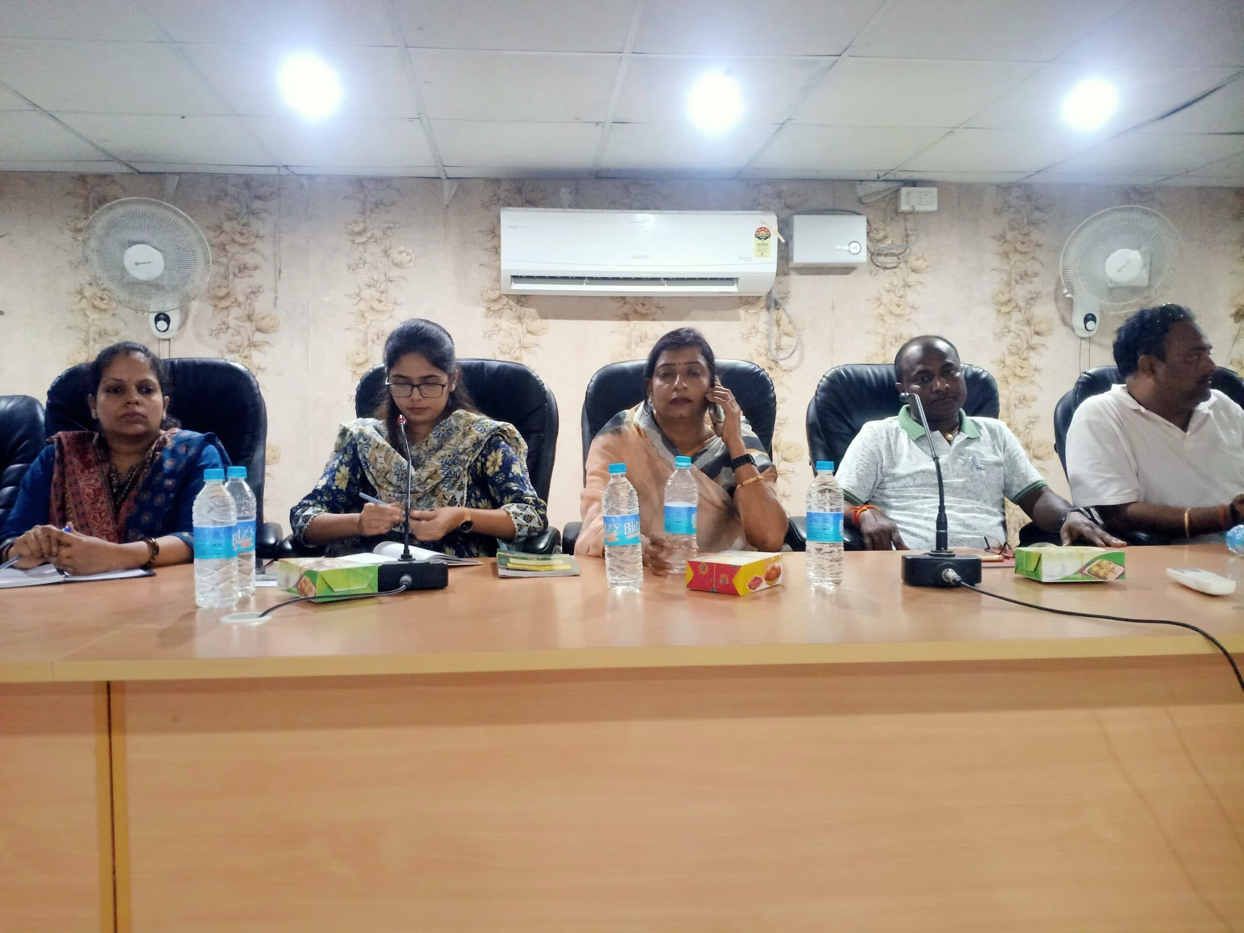 हंगामेदार रही प्रखंड बीस सूत्री की बैठक