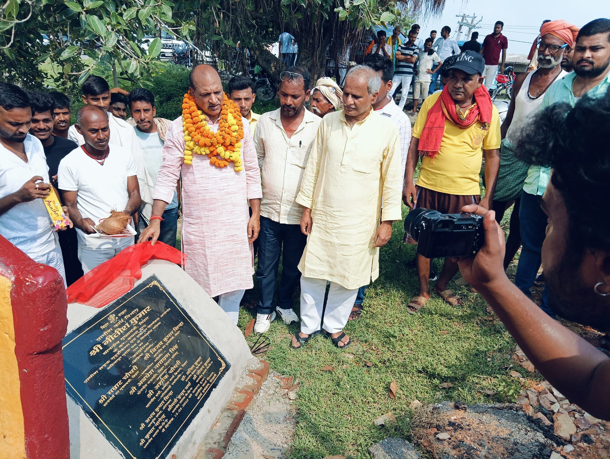 विधायक ने छह सड़कों का किया शिलान्यास