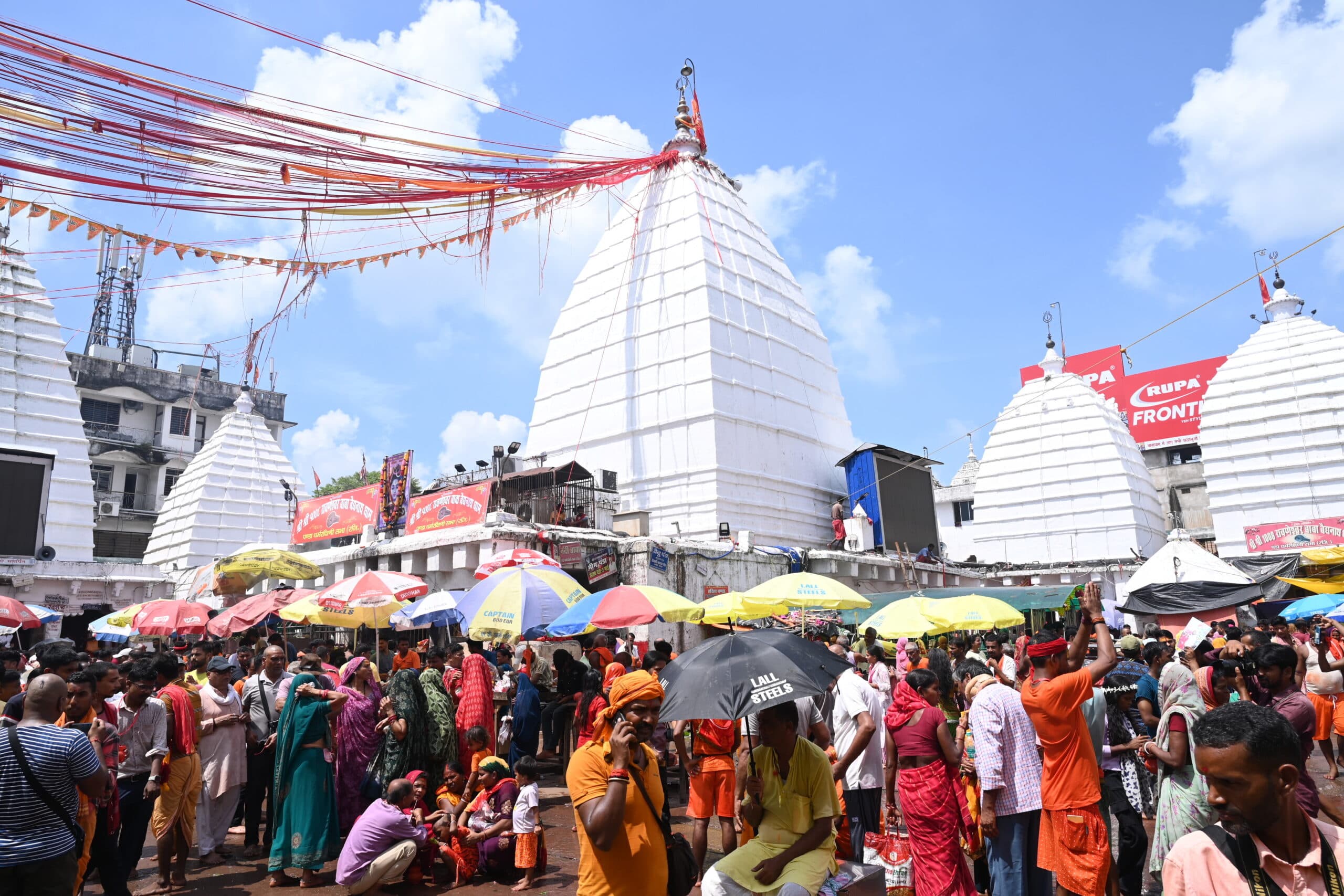 Deoghar News : बाबा नगरी में अढ़इया मेला शुरू, आज से बढ़ेगी भीड़