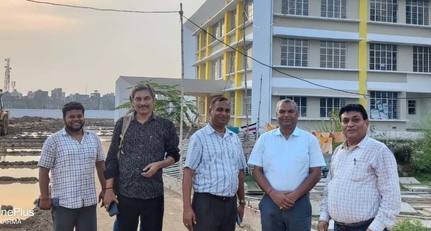 उपायुक्त ने केंद्रीय विद्यालय का किया निरीक्षण