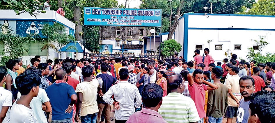 हत्या के विरोध में एनटीएस थाने का घेराव