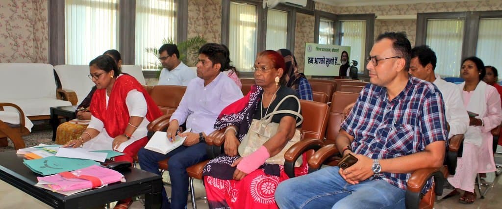 Bokaro News : अभियान चलाकर ट्रांसजेंडर आइडी कार्ड किये जायेंगे जारी : उपायुक्त