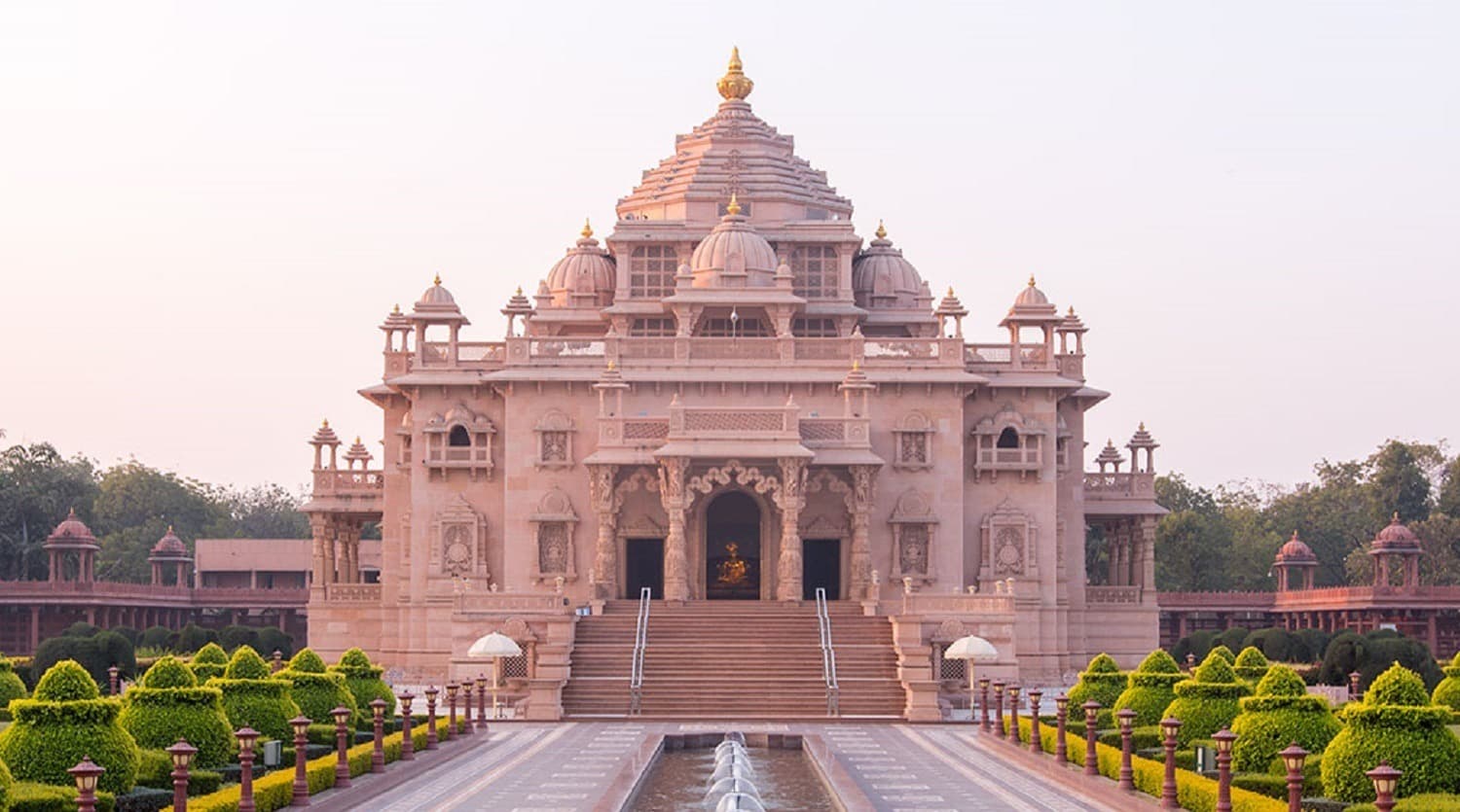 Bokaro News : बोकारो के दुर्गा पूजा पंडालों में दिखेंगी देश के प्रसिद्ध मंदिरों की झलक