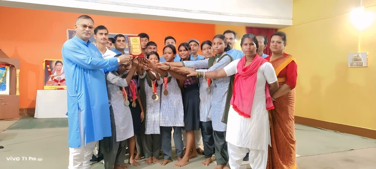 Chaibasa News : एथलेटिक्स टीम ने प्रांतीय खेलकूद में लहराया परचम