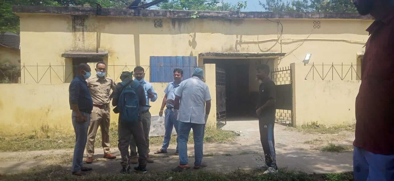 Chaibasa News : 10 लाख के इनामी नक्सली अमित हांसदा का हुआ पोस्टमार्टम,  छाती व हाथ में 6 गोलियां लगीं