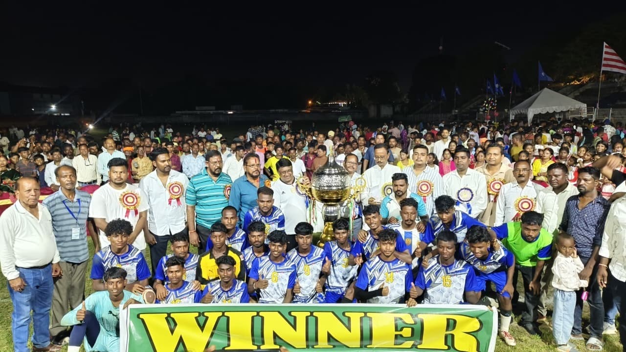 Chaibasa News : कुम्हारटोली को 1-0 से हरा कर बानटोला चाईबासा बना विजेता