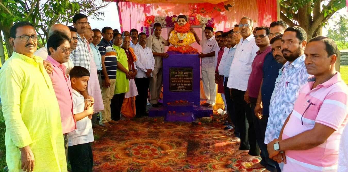 Seraikela Kharsawan News : नीलसेन प्रधान कर्मठ व जुझारू समाजसेवी थे : चतुर्भुज बारिक