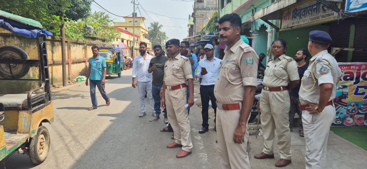 बरहरवा बाजार में अभियान चलाकर हटाया गया अतिक्रमण