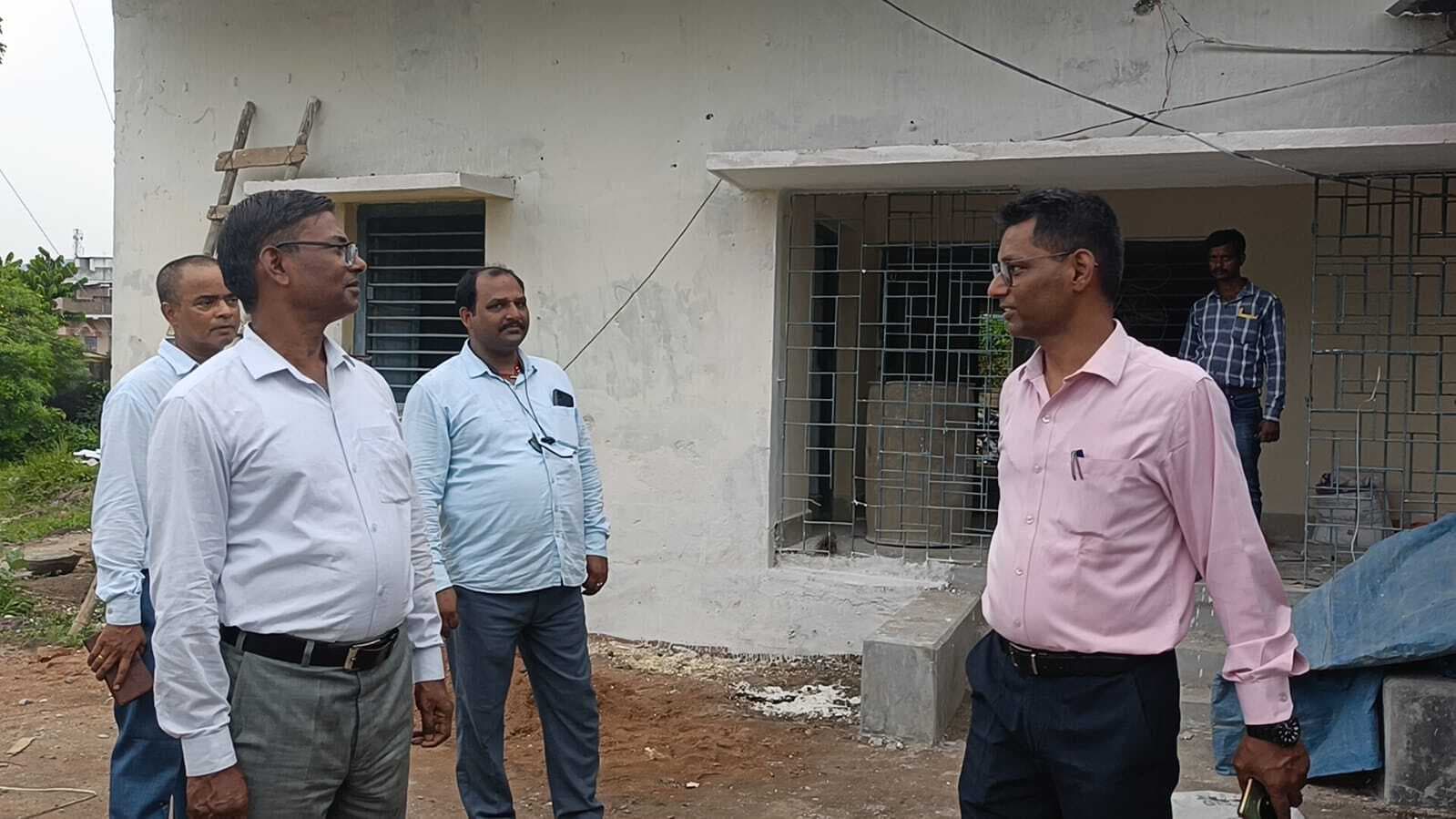 साहिबगंज में विद्युत भवन के जीर्णोद्धार का निरीक्षण