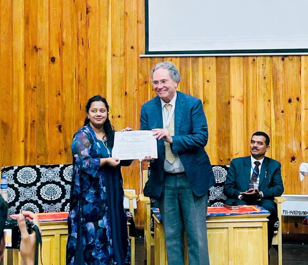 सीयूएसबी की शोधार्थी को सर्वश्रेष्ठ शोध पत्र प्रस्तुति का मिला पुरस्कार