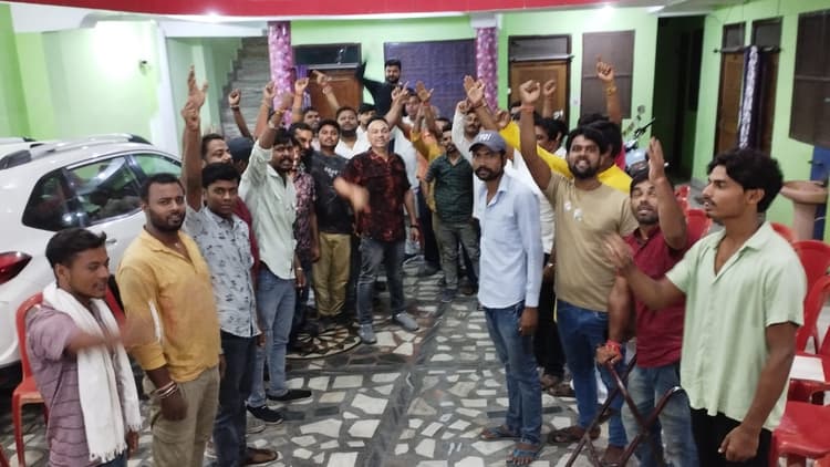 Samastipur News:ट्रेन ठहराव को लेकर रोसड़ा में जनजागरण तेज