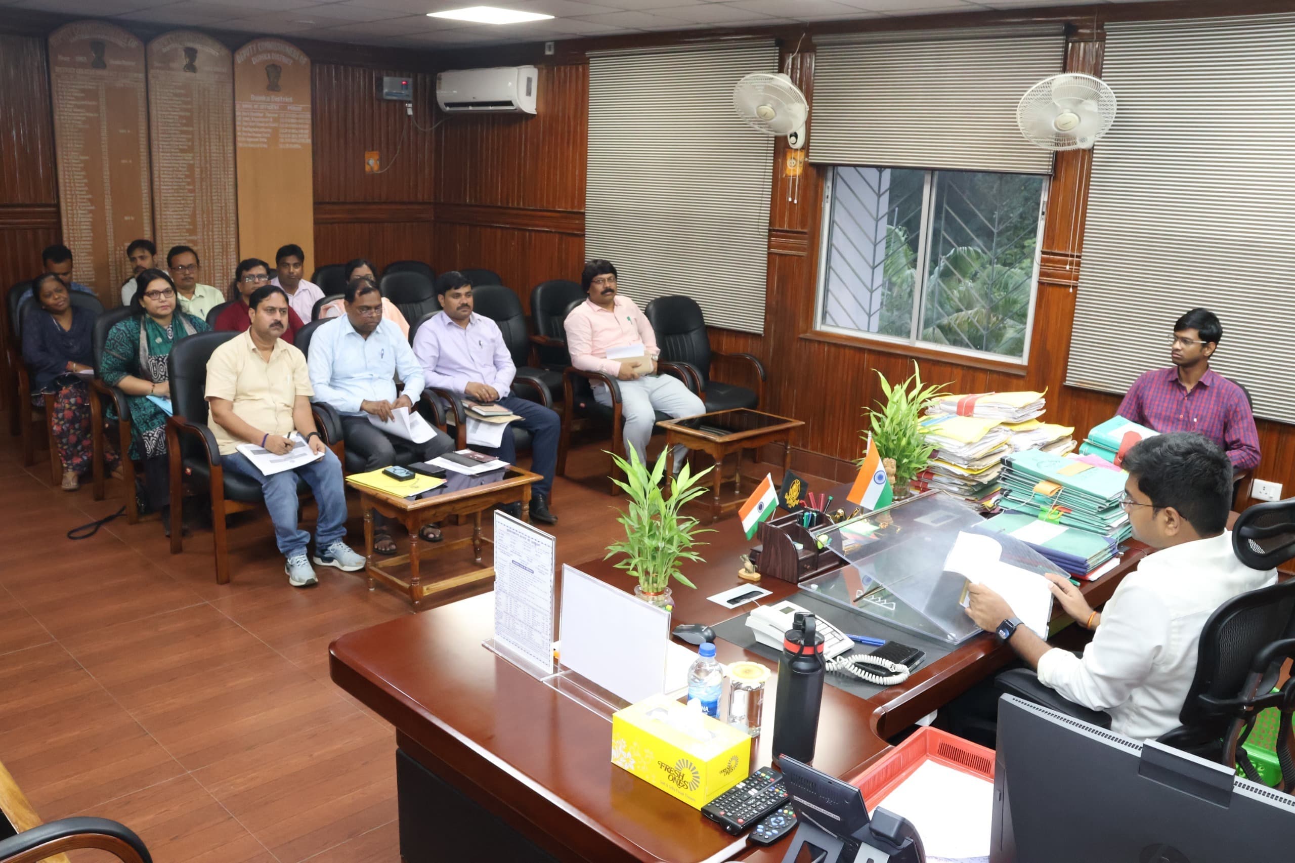 आपदा प्रभावित व क्षतिग्रस्त घरों की पीड़ितों को जल्द दिलायें राहत : डीसी