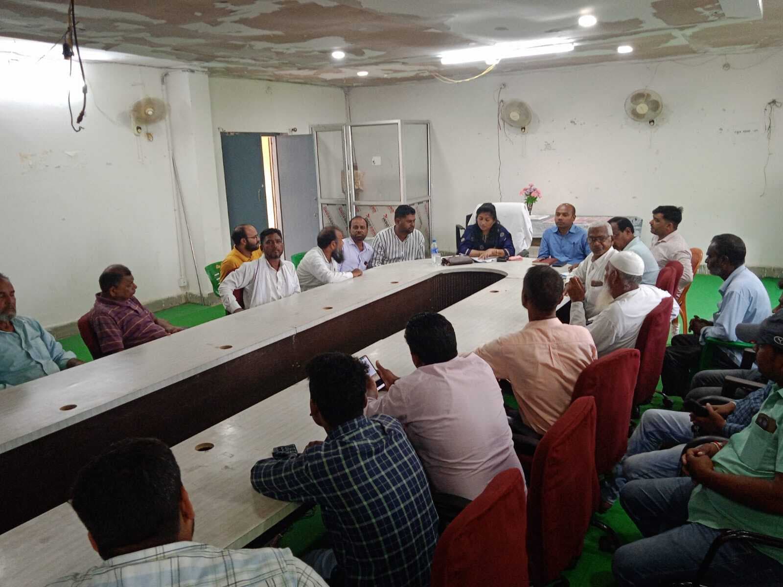 राशन कार्डधारियों का शत-प्रतिशत आधार सीडिंग कराएं : डीएसओ