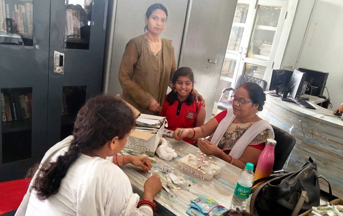 गन्नीपुर के केंद्रीय विद्यालय में 397 बालिकाओं को दिया गया वैक्सीन