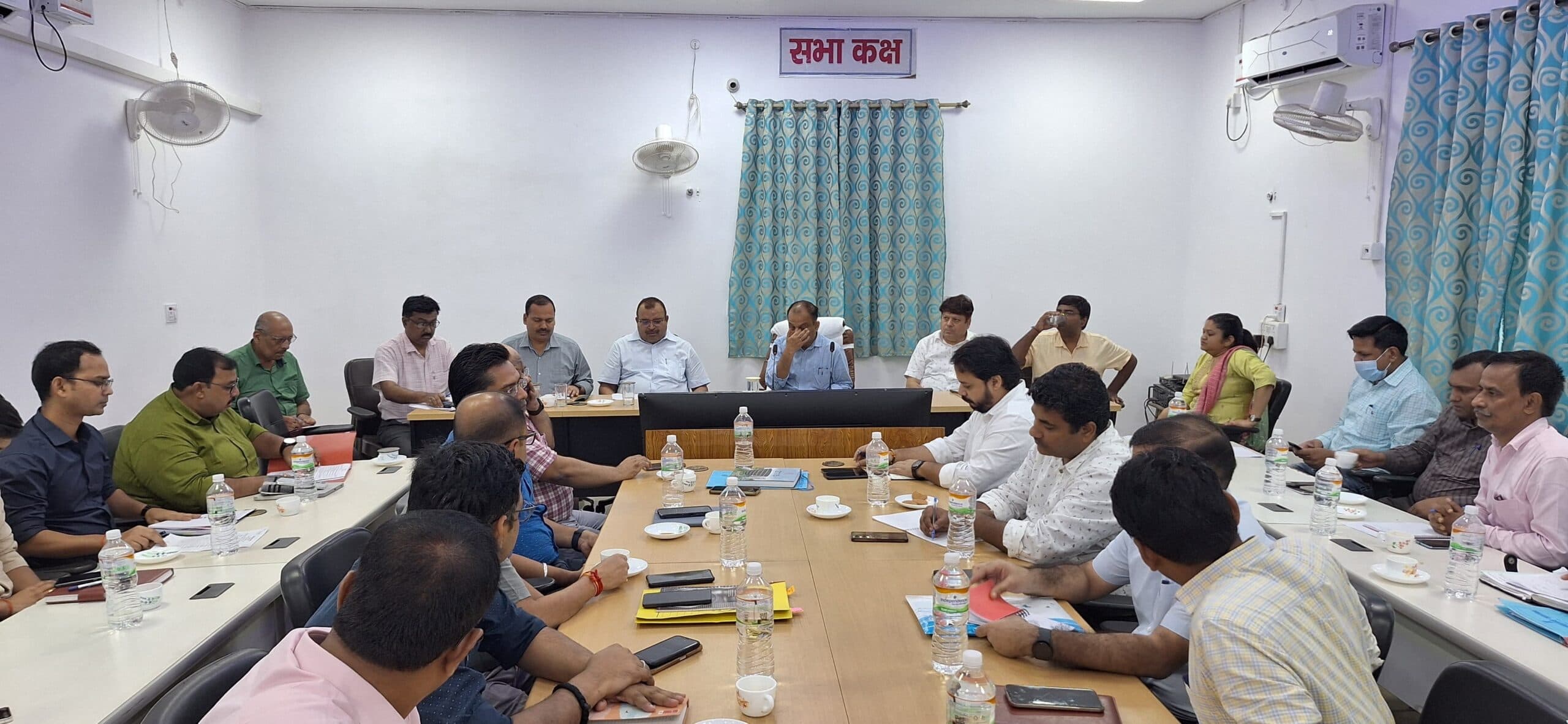 आवंटित कार्यों को समय पर करें निष्पादित : डीएम