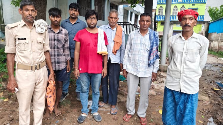 शौच करने गये किशोर की पानी भरे गड्ढे में डूबने से मौत