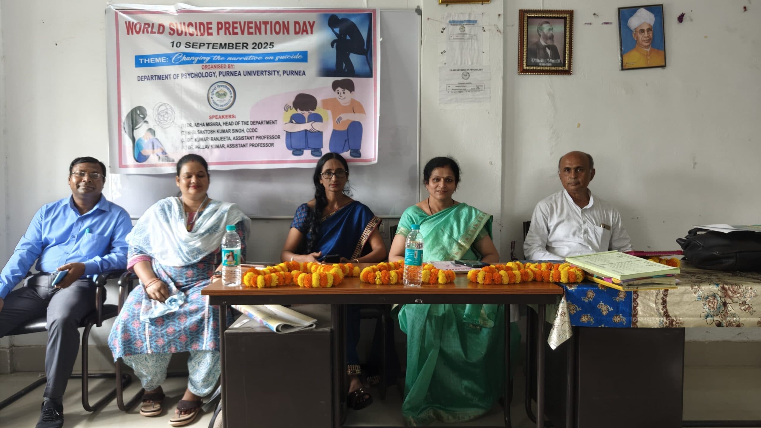 सेमिनार में आत्महत्या से बचाव व जागरूकता पर बल