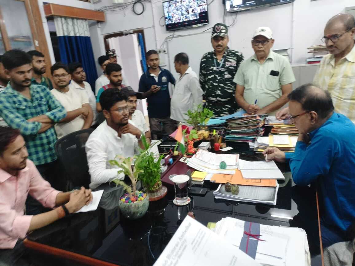 पीजी फिजिक्स : विवि ने दिया गड़बड़ियों का रिजल्ट