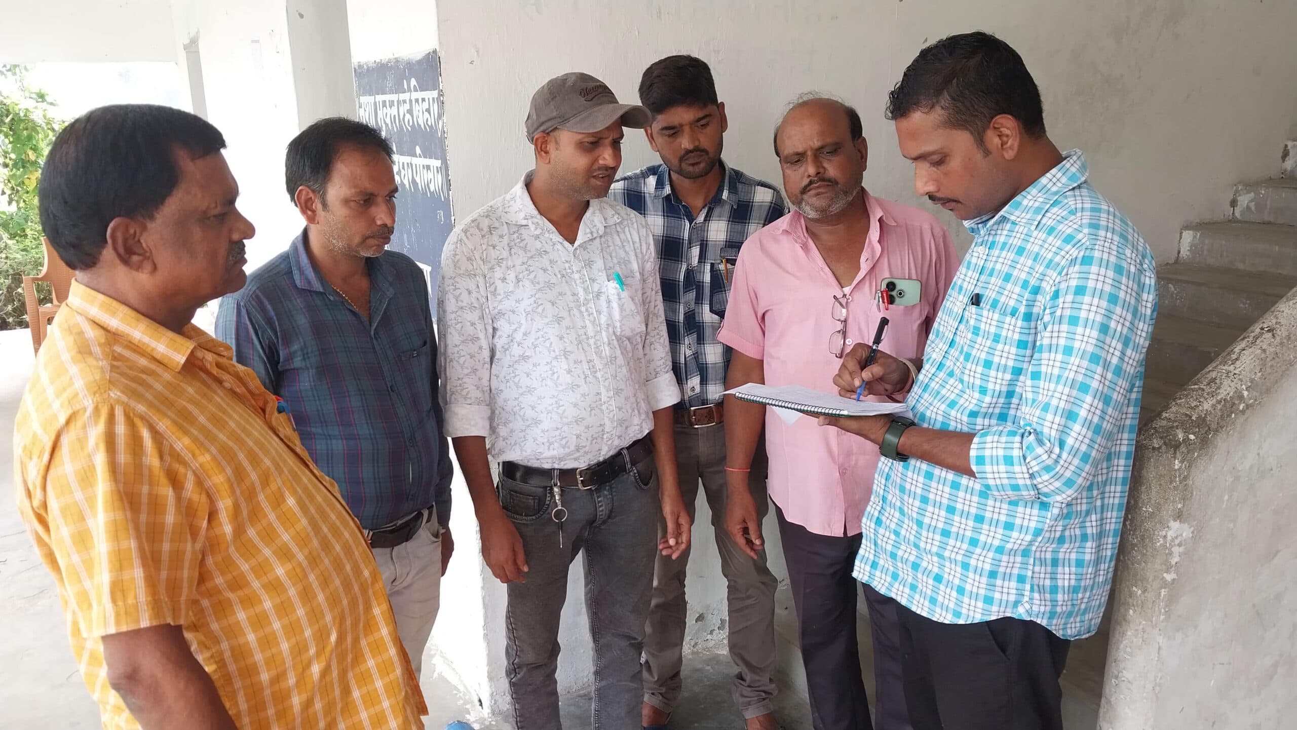 सेक्टर मजिस्ट्रेट ने किया बूथों का भौतिक सत्यापन