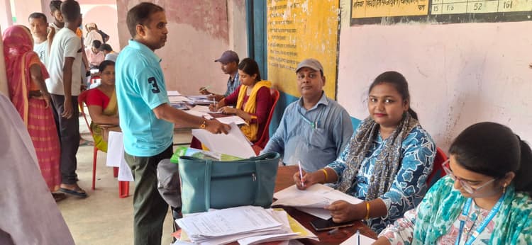 महाअभियान शिविर में किसानों के 705 आवेदन पंजीकृत