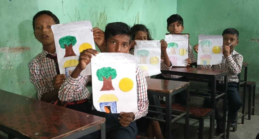 स्कूल स्तर पर बच्चों के बीच हुई प्रतियोगिता