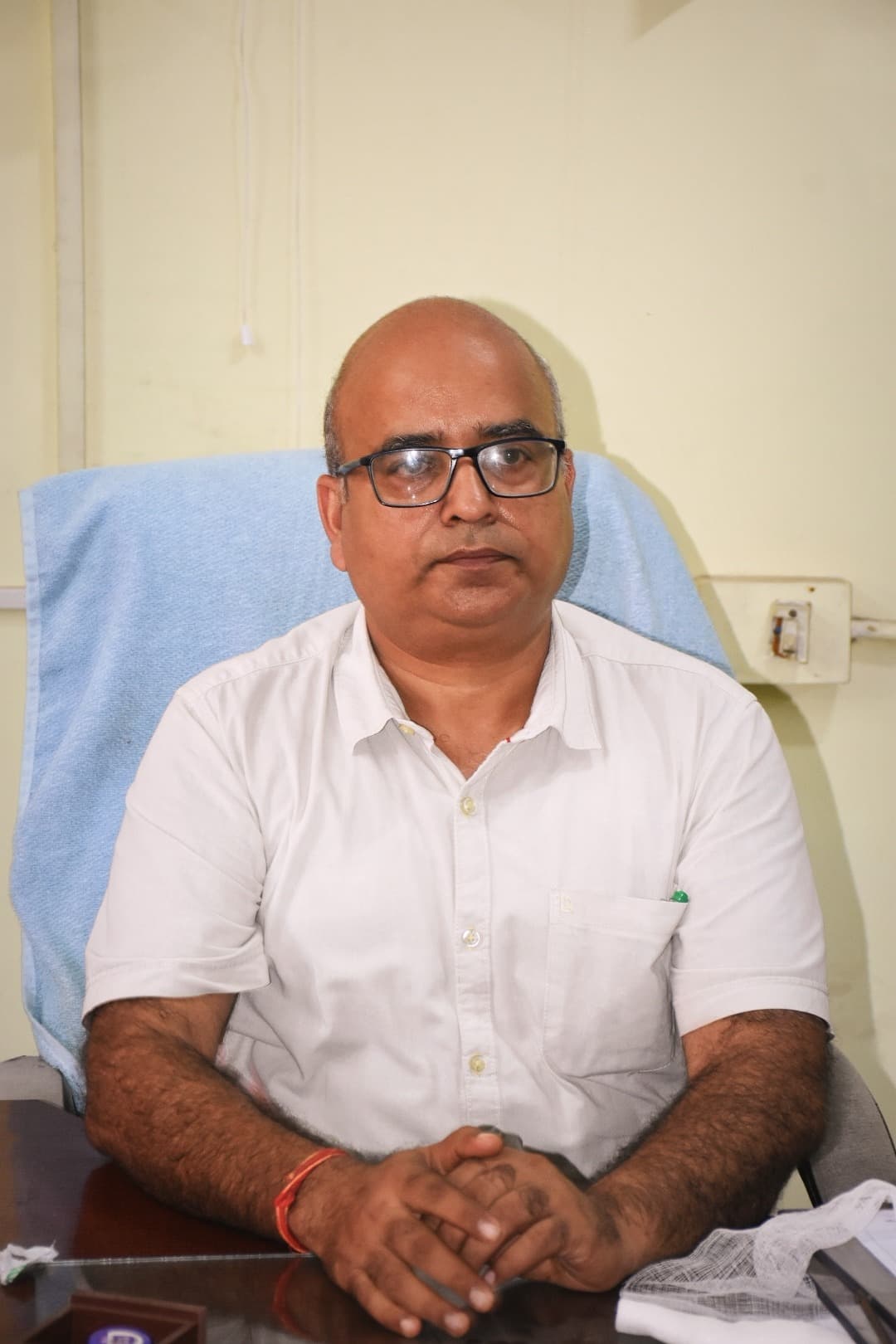 Dhanbad News: लॉ कॉलेज धनबाद में छात्र संगठनों से जुड़े समर्थक भिड़े, युवक का सिर फुटा